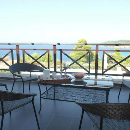 Luxurious With Private Swimming Pool,garden & Sea-view