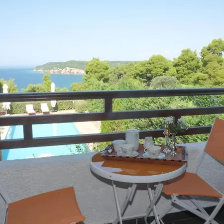 Luxurious With Private Swimming Pool,garden & Sea-view Holiday home *