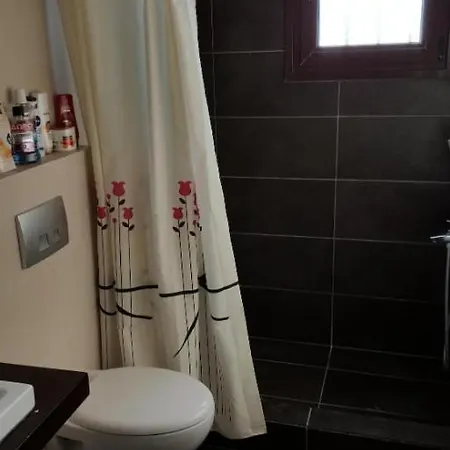Luxurious With Private Swimming Pool,garden & Sea-view