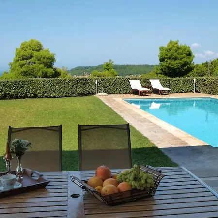 Luxurious With Private Swimming Pool,garden & Sea-view Kassandria