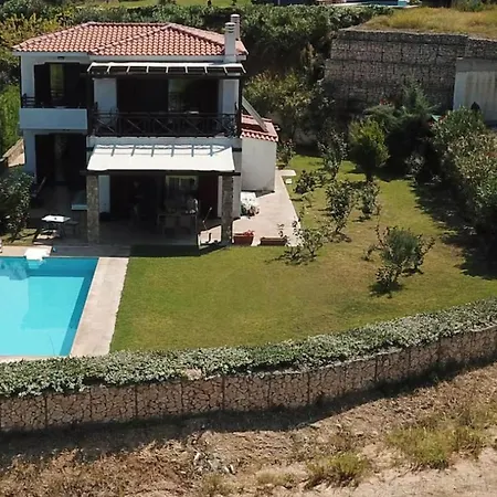 Holiday home Luxurious With Private Swimming Pool,garden & Sea-view *