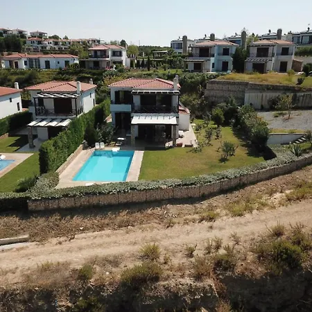 Holiday home Luxurious With Private Swimming Pool,garden & Sea-view Kassandria