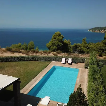 Luxurious With Private Swimming Pool,garden & Sea-view Holiday home Kassandria